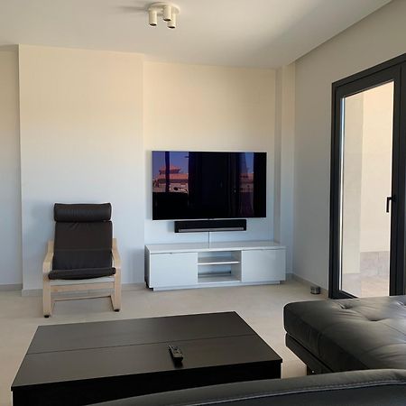 ウエルバPenthouse With Wide Terrace Next To The Oceanアパートメント エクステリア 写真