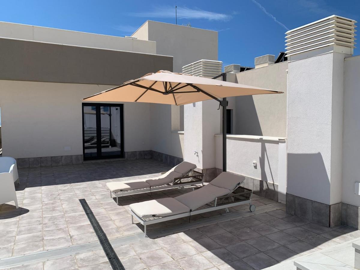 ウエルバPenthouse With Wide Terrace Next To The Oceanアパートメント エクステリア 写真
