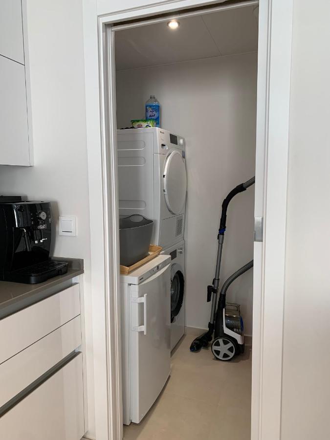 ウエルバPenthouse With Wide Terrace Next To The Oceanアパートメント エクステリア 写真